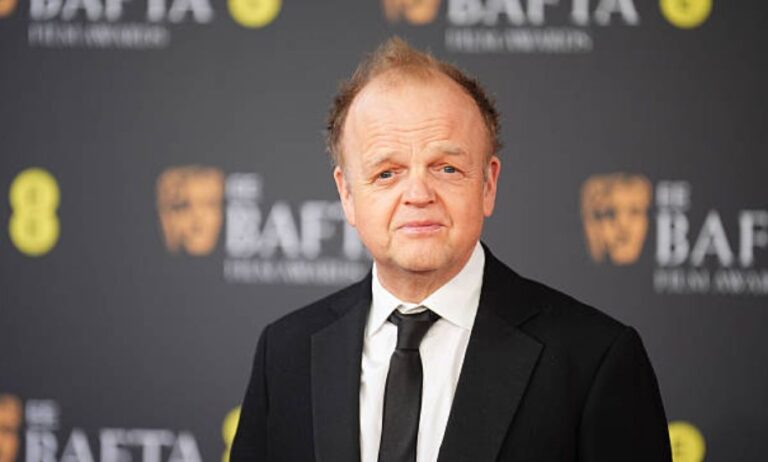 Toby Jones: Biography, Career, Movies, BBC Dramas, Net Worth and Personal Life toby jones