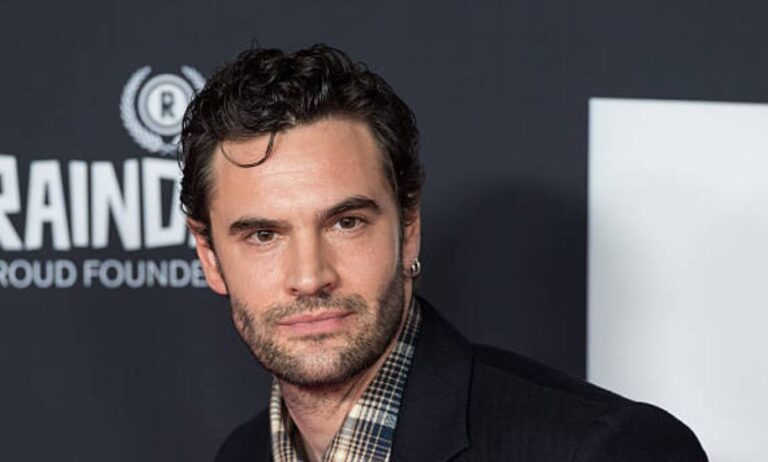 Who Is Tom Bateman? – Age, Height, Wife Daisy Ridley, Twin Brother, Movies, TV Shows tom bateman