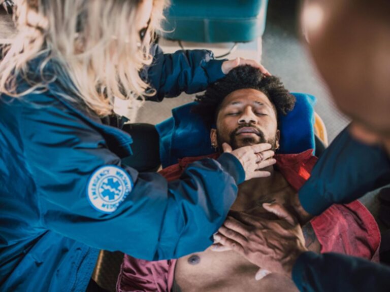 Essential Skills for Handling Emergency Situations Essential Skills for Handling Emergency Situations