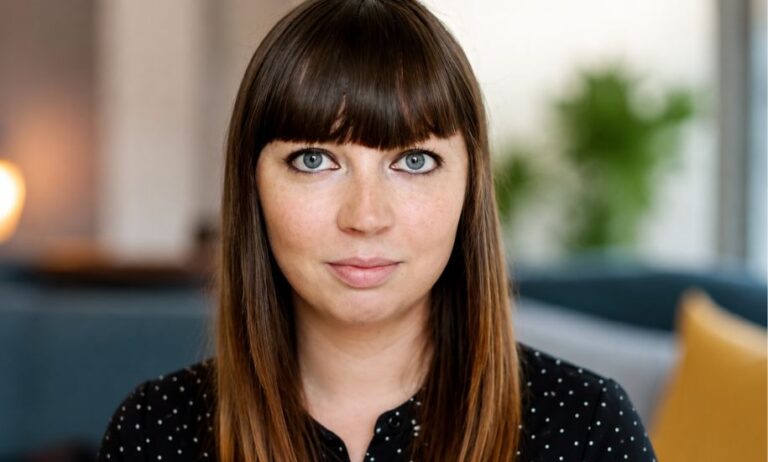 Rhiannon Lucy Cosslett: Journalist, Author, and Influential Voice in Modern British Media Rhiannon Lucy Cosslett
