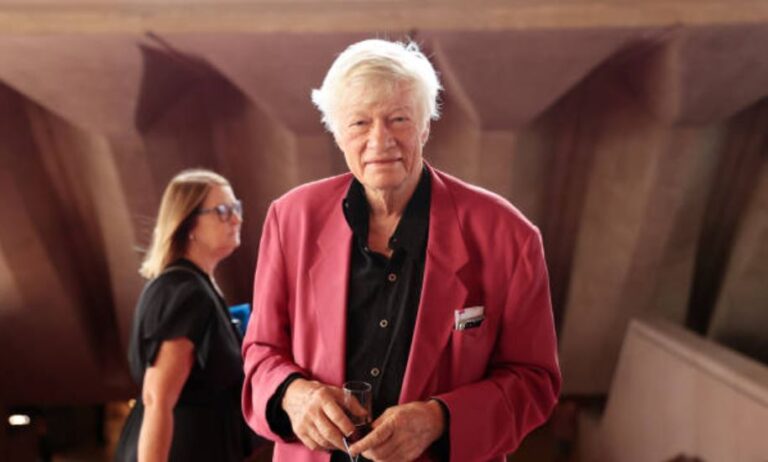 Geoffrey Robertson: Biography, Career, Family and Legal Legacy Geoffrey Robertson